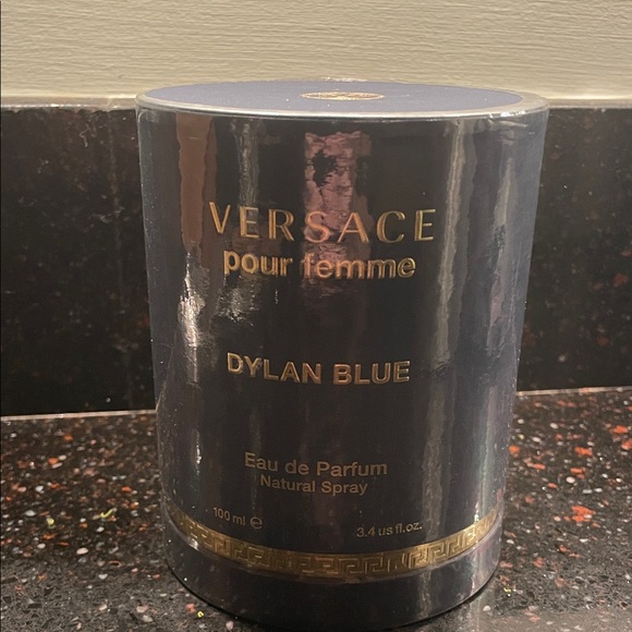 Versace Dylan Blue Pour Femme in Blue and Gold Sealed in Box - Picture 2 of 3